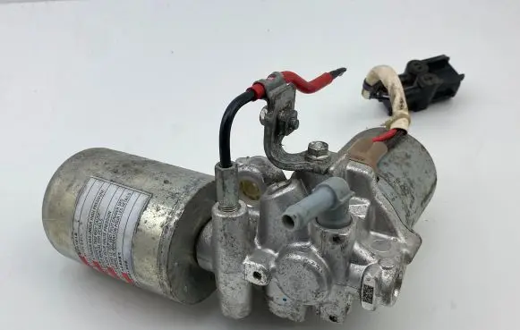 Toyota Prius Prime Brake central valve 4707047070