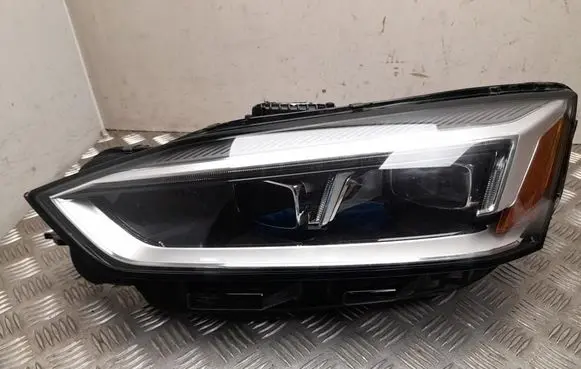 Audi A5 Headlight/headlamp 8W6941033F