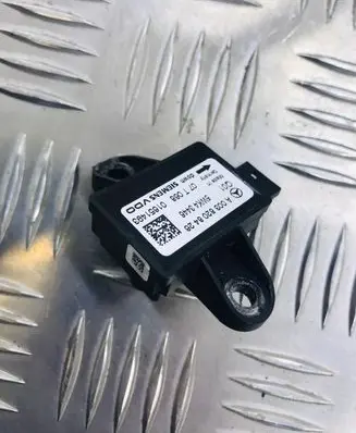 Mercedes-Benz S W221 Airbag deployment crash/impact sensor A0038208426