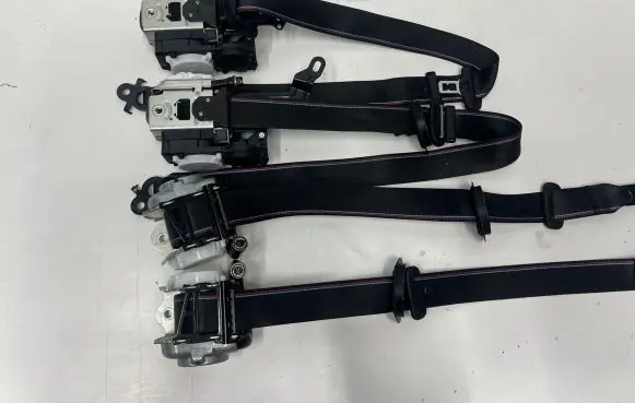 BMW X6 G06 Set of seat belts 