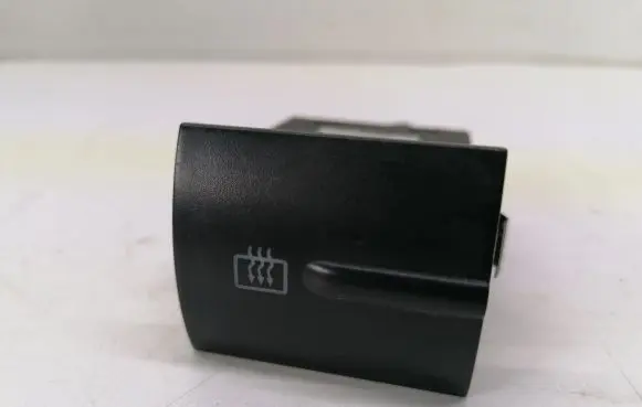 Windscreen/window heater switch