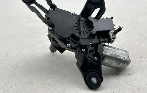 Rear window wiper motor