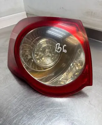 Volkswagen PASSAT B6 Rear/tail lights 3C9945095