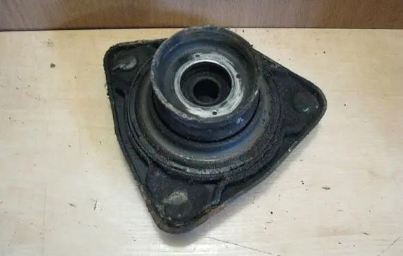 Coil spring mount