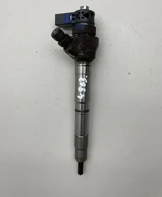 Volkswagen Caddy Fuel injector 04L130277AC 8ARWAW7 0445110