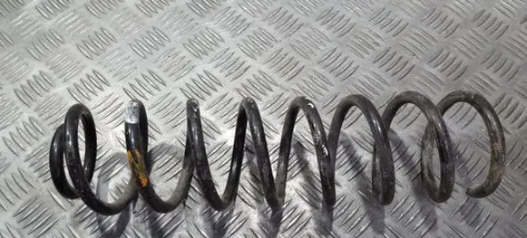 Renault Megane II Rear coil spring