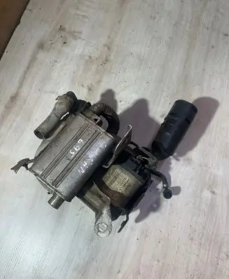 Volkswagen Touran I Auxiliary pre-heater (Webasto) 1K0815065R 9007184H 9008372C