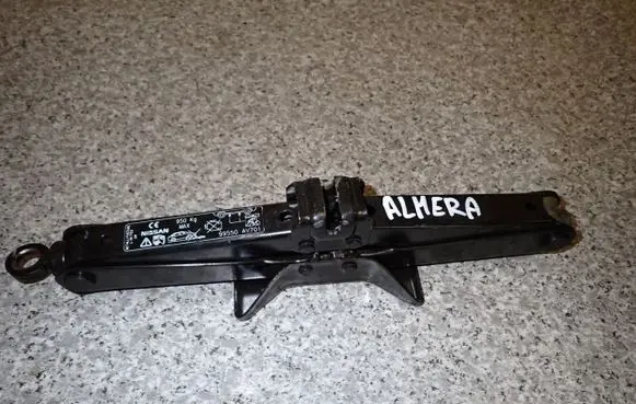 Nissan Almera N16 Spare wheel mounting bracket 99550-AV701