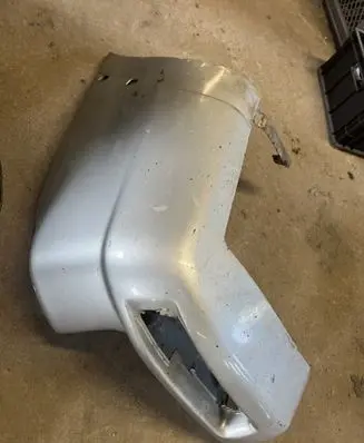 Rear bumper corner part panel trim