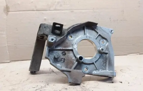 Ford Focus Fuel pump bracket 9654959880