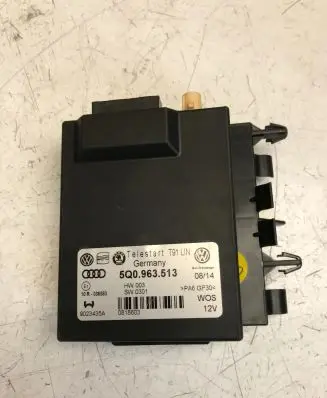 Volkswagen Golf VII Auxiliary heating control unit/module 5Q0963513