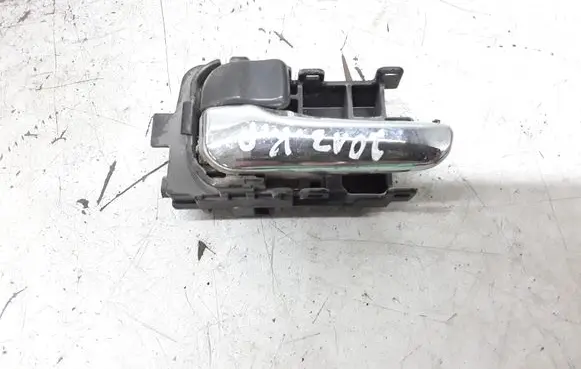 Nissan X-Trail T30 Front door interior handle