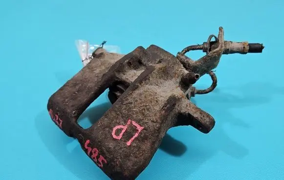 Volkswagen PASSAT B4 Front brake caliper IMPRK1477485