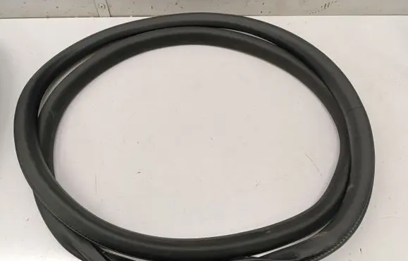 Opel Astra L Rear door rubber seal (on body) 9838513580