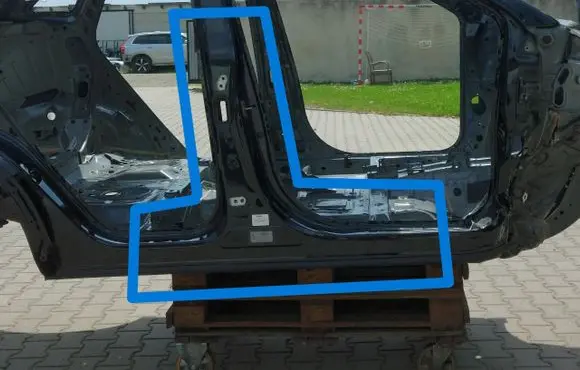 Renault Austral Pillar (middle) 