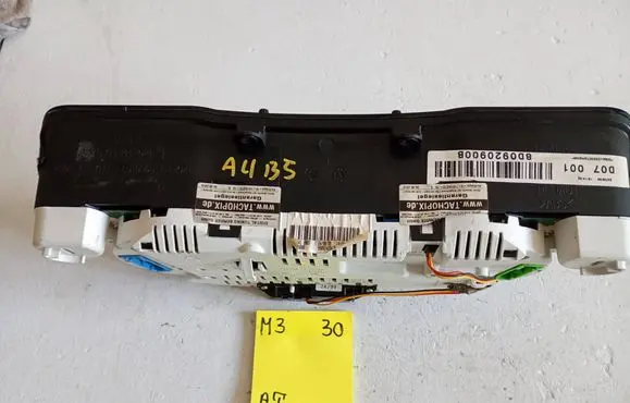 Audi A4 S4 B5 8D Speedometer (instrument cluster) 8D0920900B 09053810091