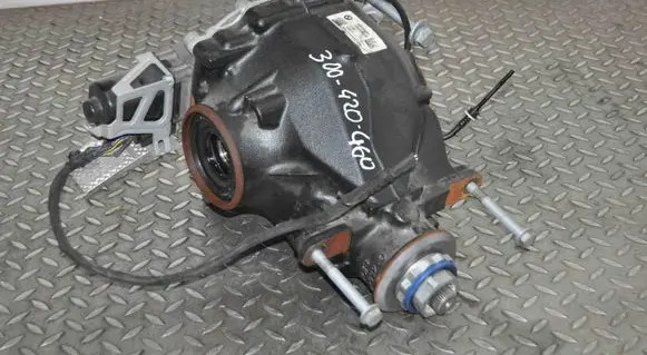BMW X4 G02 Rear differential 8686981