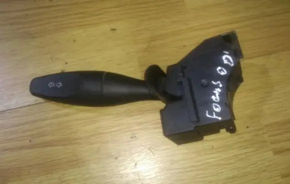 Ford Focus Indicator stalk 98AG13335AE