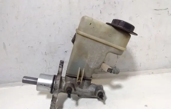 Opel Vectra C Master brake cylinder 320670692