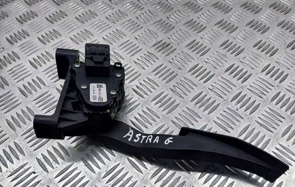 Opel Astra G Accelerator pedal position sensor 9157998
