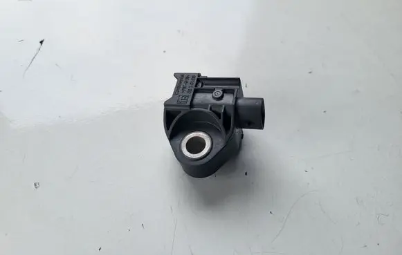 KIA Xceed Airbag deployment crash/impact sensor