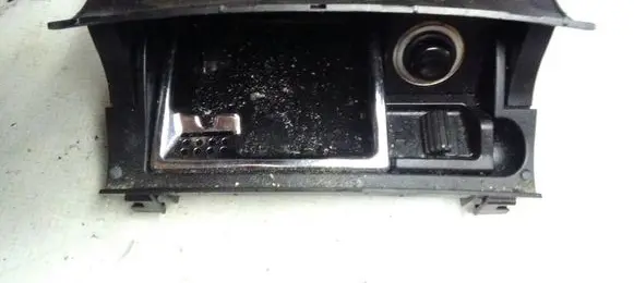 Mercedes-Benz E W211 Car ashtray A2118101330