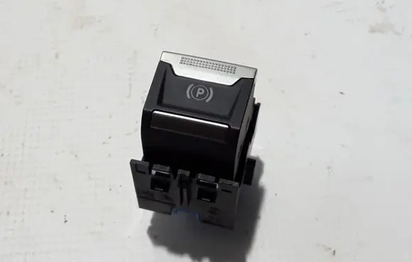 Peugeot 2008 II Hand parking brake switch 9810593577