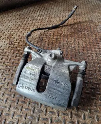 Skoda Superb B8 (3V) Front brake caliper