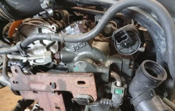 Citroen C4 Grand Picasso Fuel injection high pressure pump A2C20000598