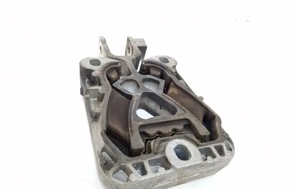 Ford Focus Gearbox mount 326G09