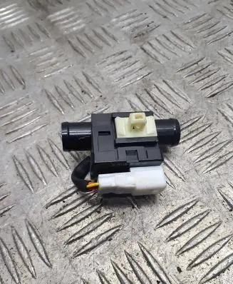 Infiniti Q70 Y51 Interior temperature sensor
