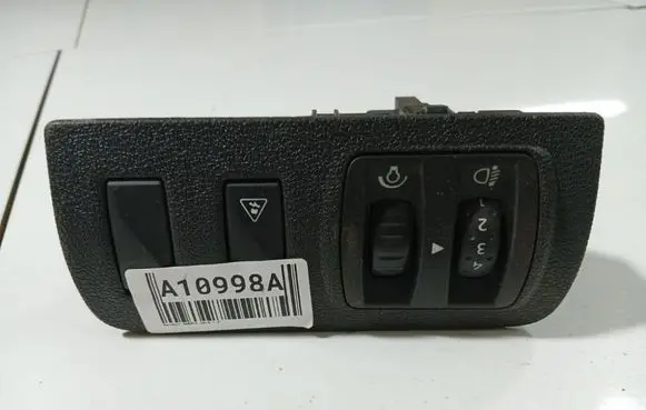 Renault Scenic III - Grand scenic III Headlight level height control switch