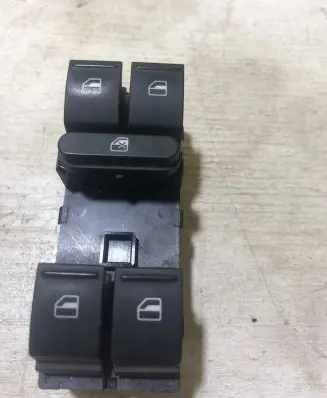 Volkswagen Jetta V Electric window control switch