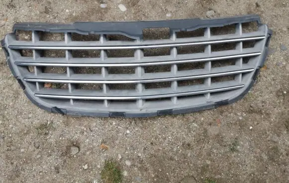 Chrysler Pacifica Front bumper upper radiator grill 04857626AA 04857625AA