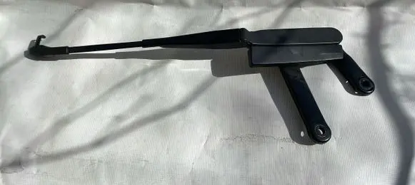 Porsche Cayenne (92A) Front wiper blade arm 7P0955410B