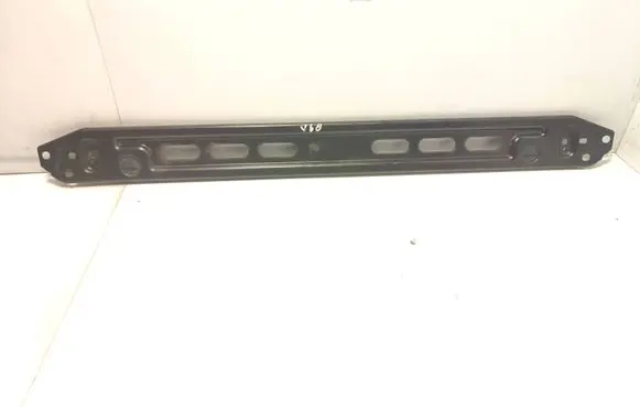 Volvo V60 Radiator mount bracket 31368100