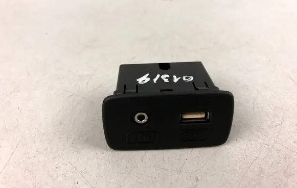 Subaru Outback USB socket connector 86257AJ201