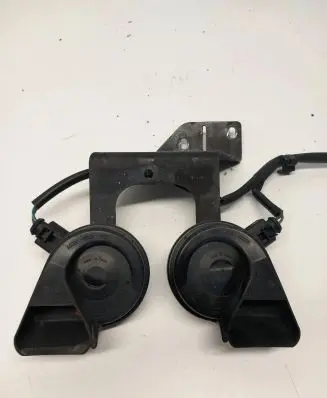 Audi A6 S6 C6 4F Horn signal 7038871