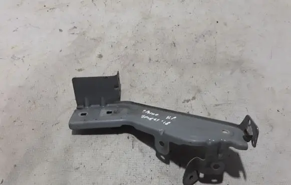 Smart ForFour II W453 Fender mounting bracket 631431403R
