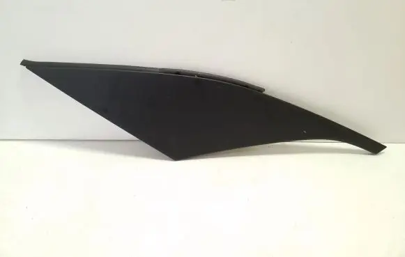 (D)pillar trim (top)