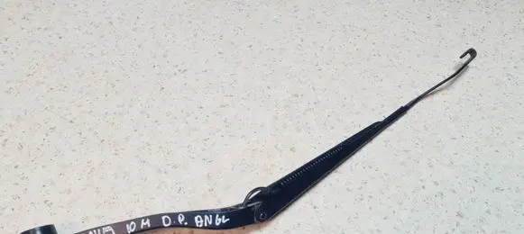 Opel Insignia A Front wiper blade arm 13227401