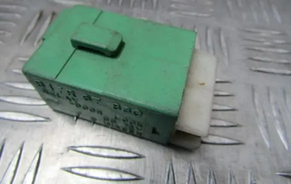 Mazda 323 F Other relay b17r67830