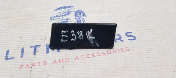 BMW 7 E38 Rear fender molding trim 8236895