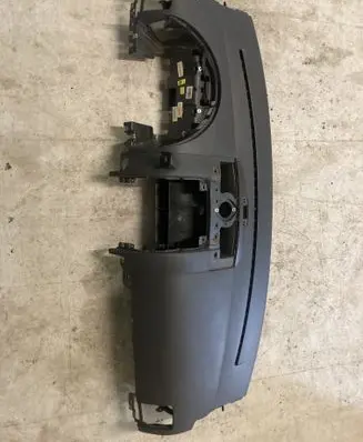 Volkswagen Touareg I Dashboard 7L6857076