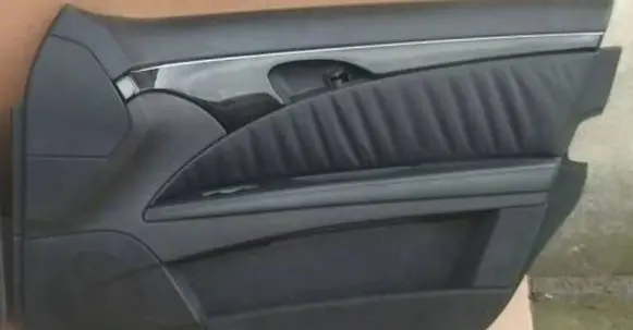 Mercedes-Benz E W211 Rear door interior handle trim MCD3946