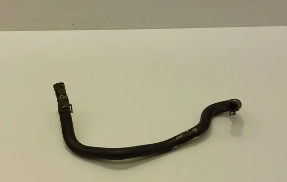 Volkswagen PASSAT B6 Engine coolant pipe/hose