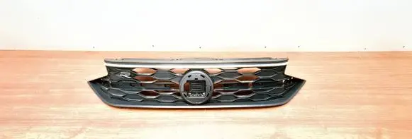 Volkswagen Taigo Front bumper upper radiator grill 2G7853655A