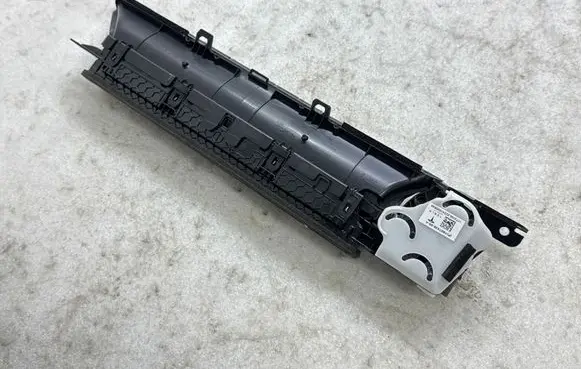 Tesla Model Y Dash center air vent grill 180743800A 202208292202