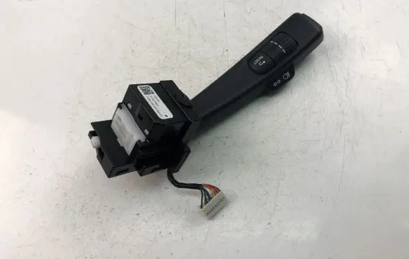 Volvo V60 Wiper turn signal indicator stalk/switch 31327904