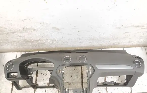 Ford Mondeo MK IV Dashboard 7S7150740AD AG91042A94HA
